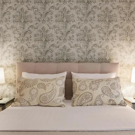 Nicholas Point And Aparthotel 3*