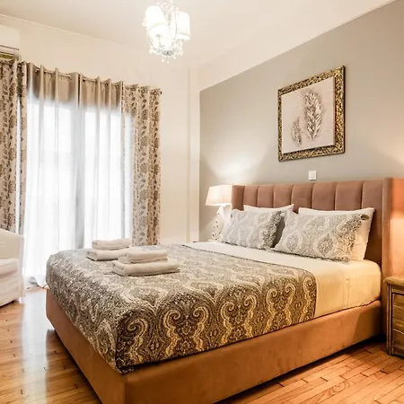 Aparthotel Nicholas Point And 3*